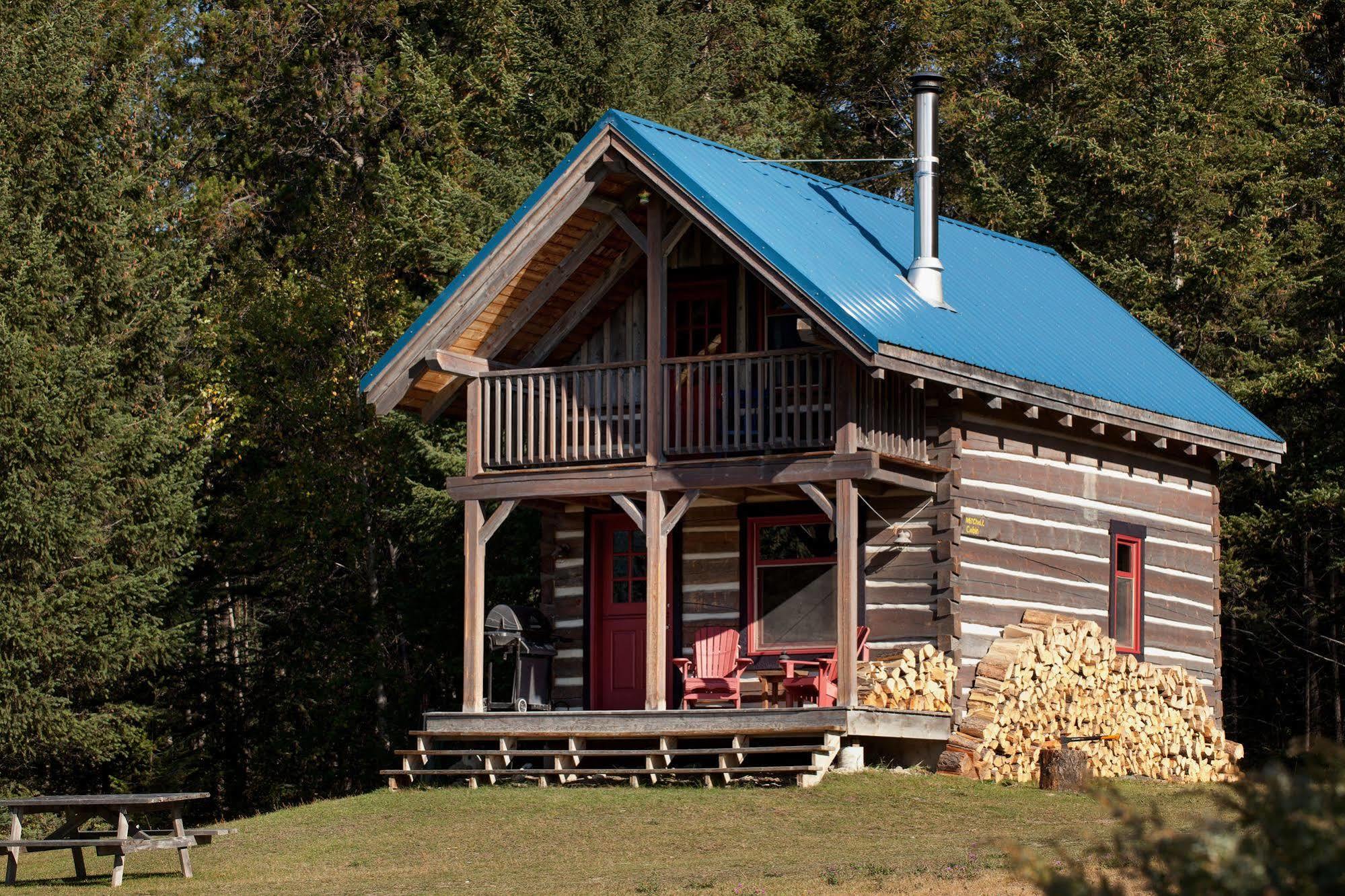 Nipika Mountain Resort Radium Hot Springs Exterior photo